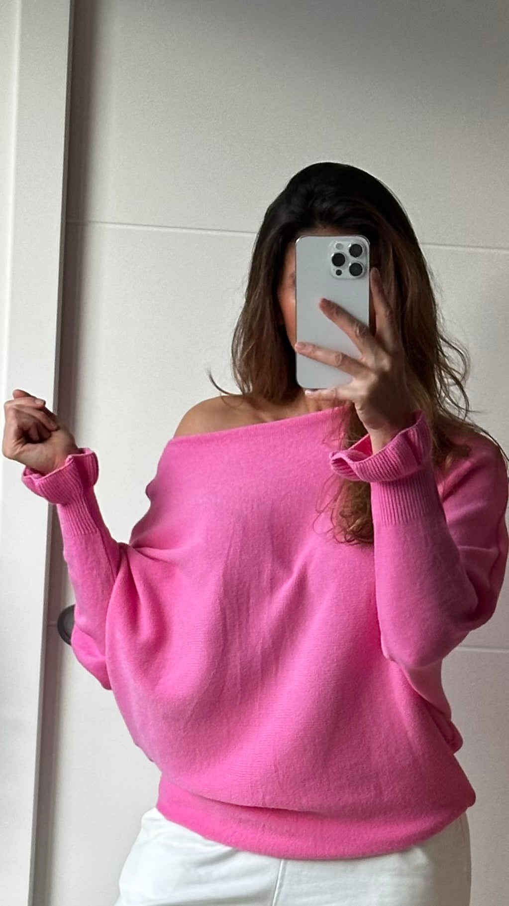 Pull fin rose manches volants