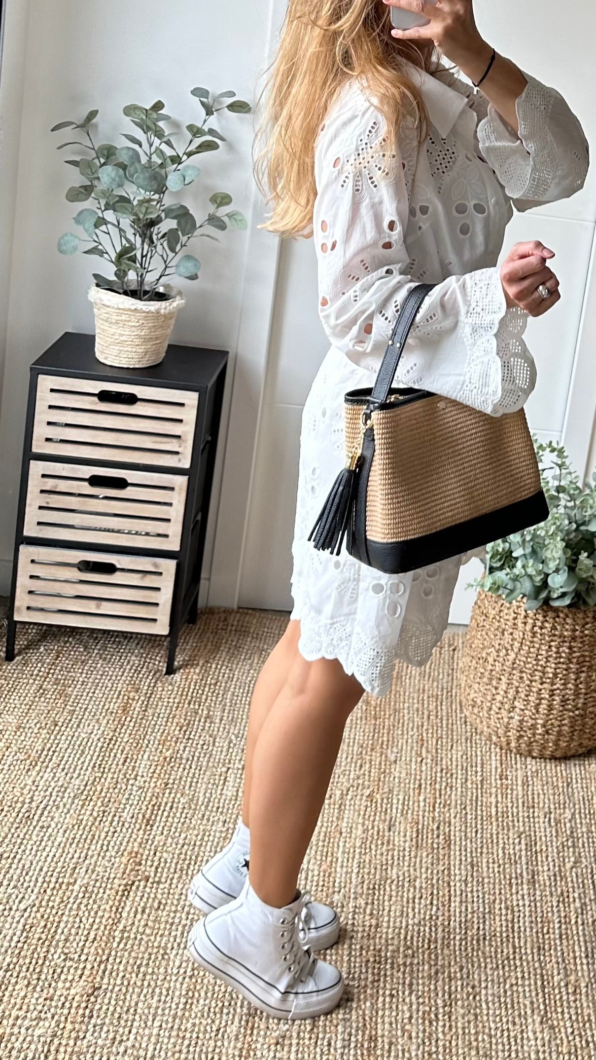 Robe courte blanche broderie