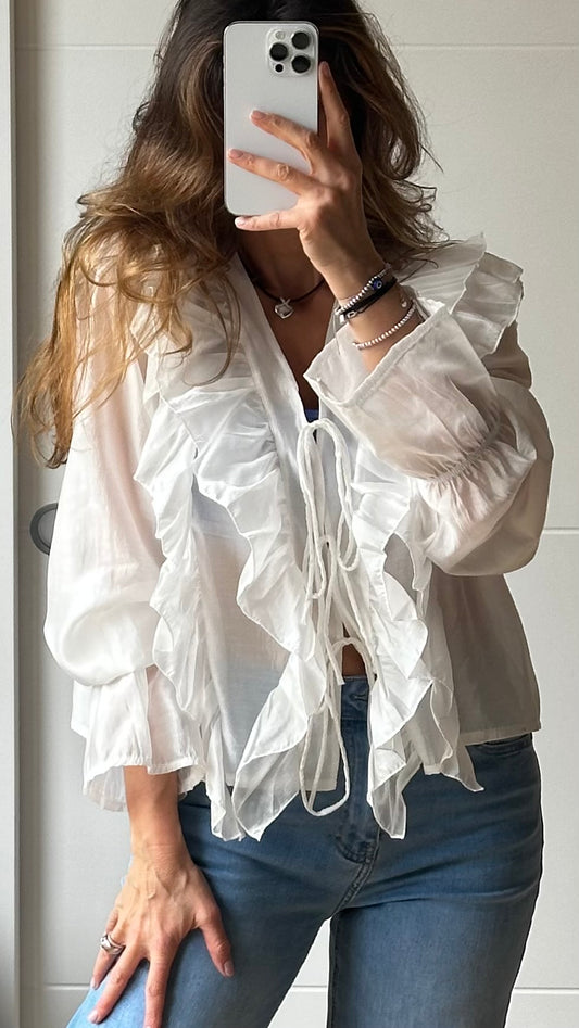 Chemise blanche volants