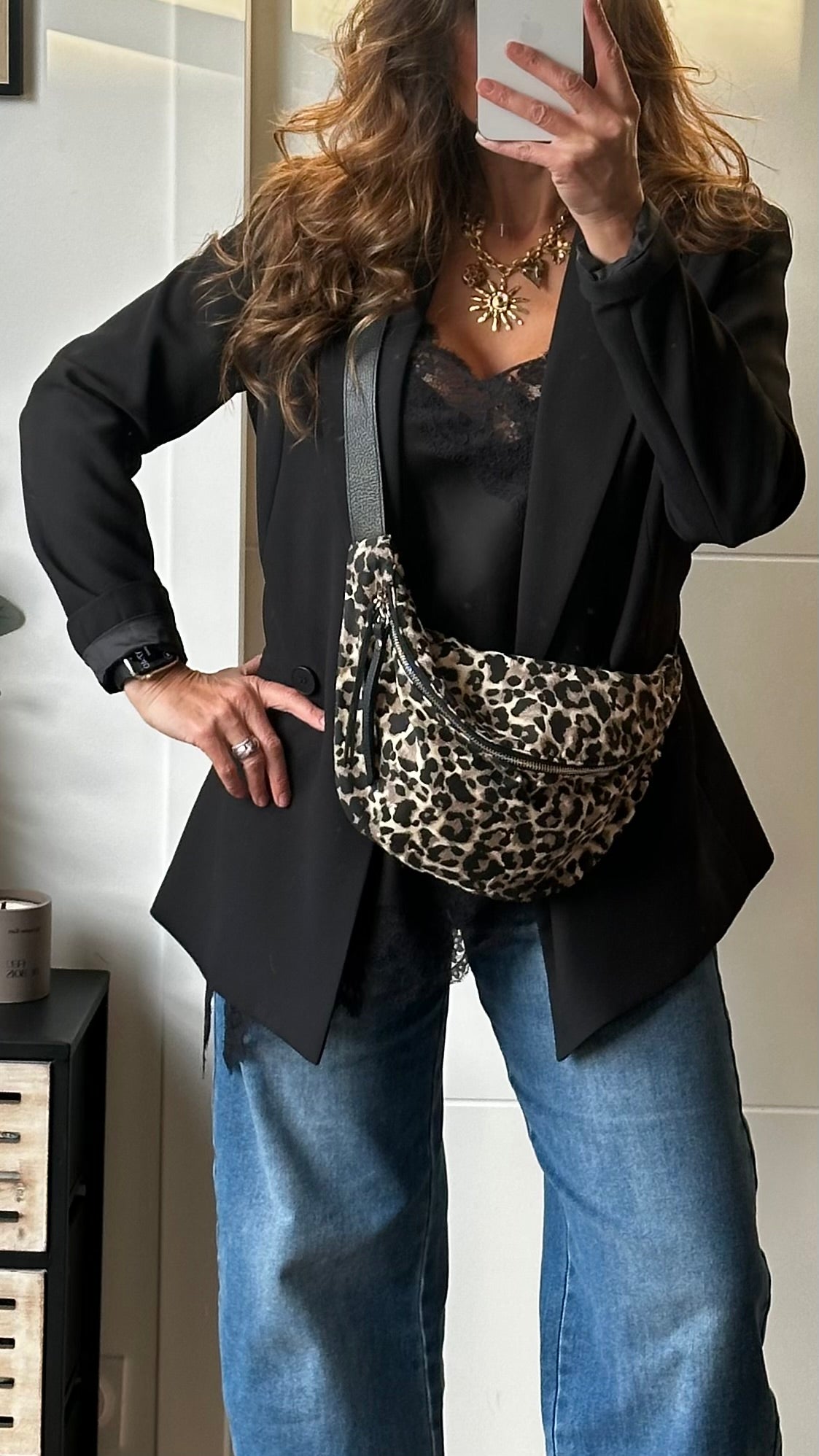 Banane imprimé léopard – détails cuir