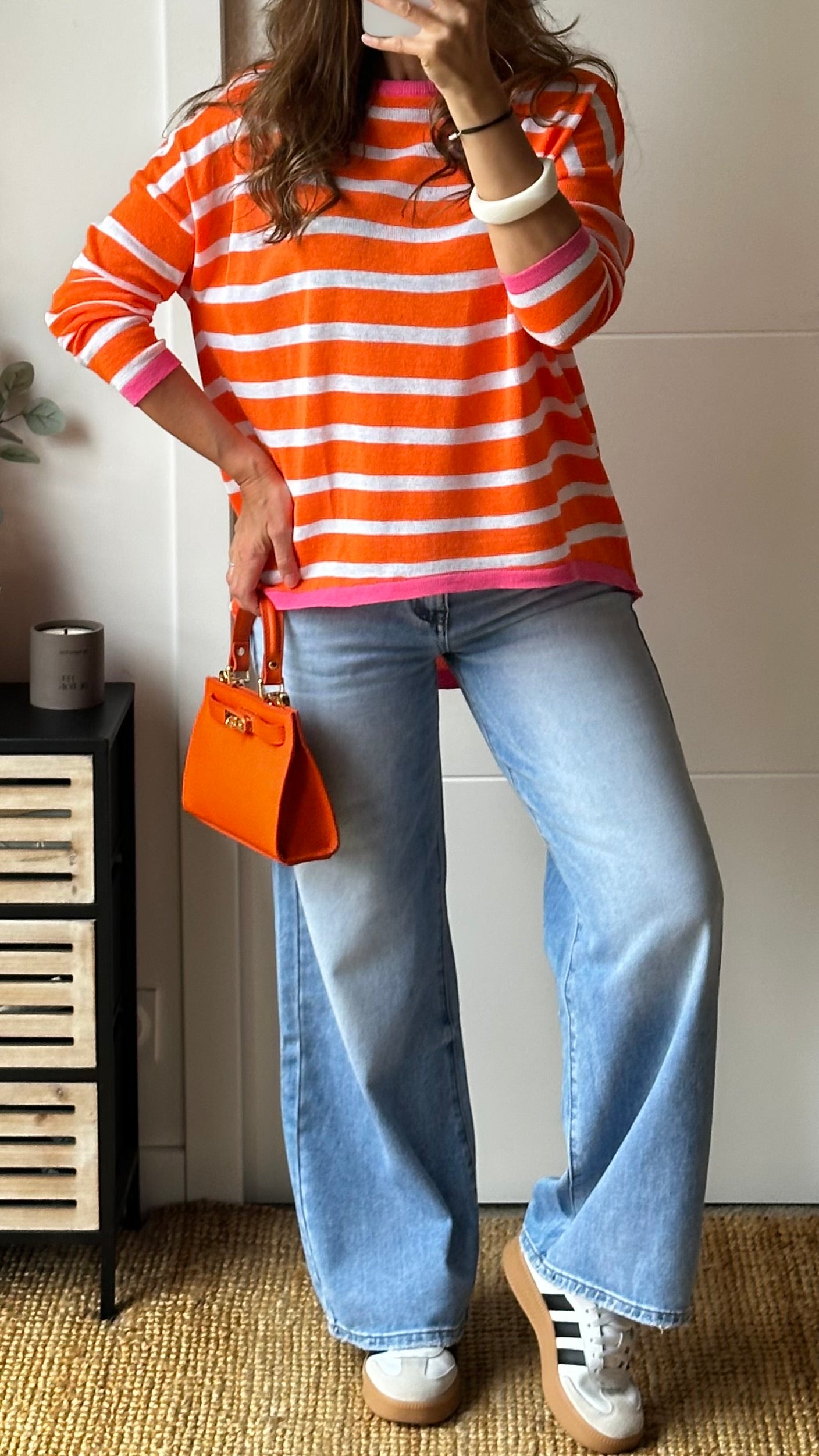 Pull à rayures orange