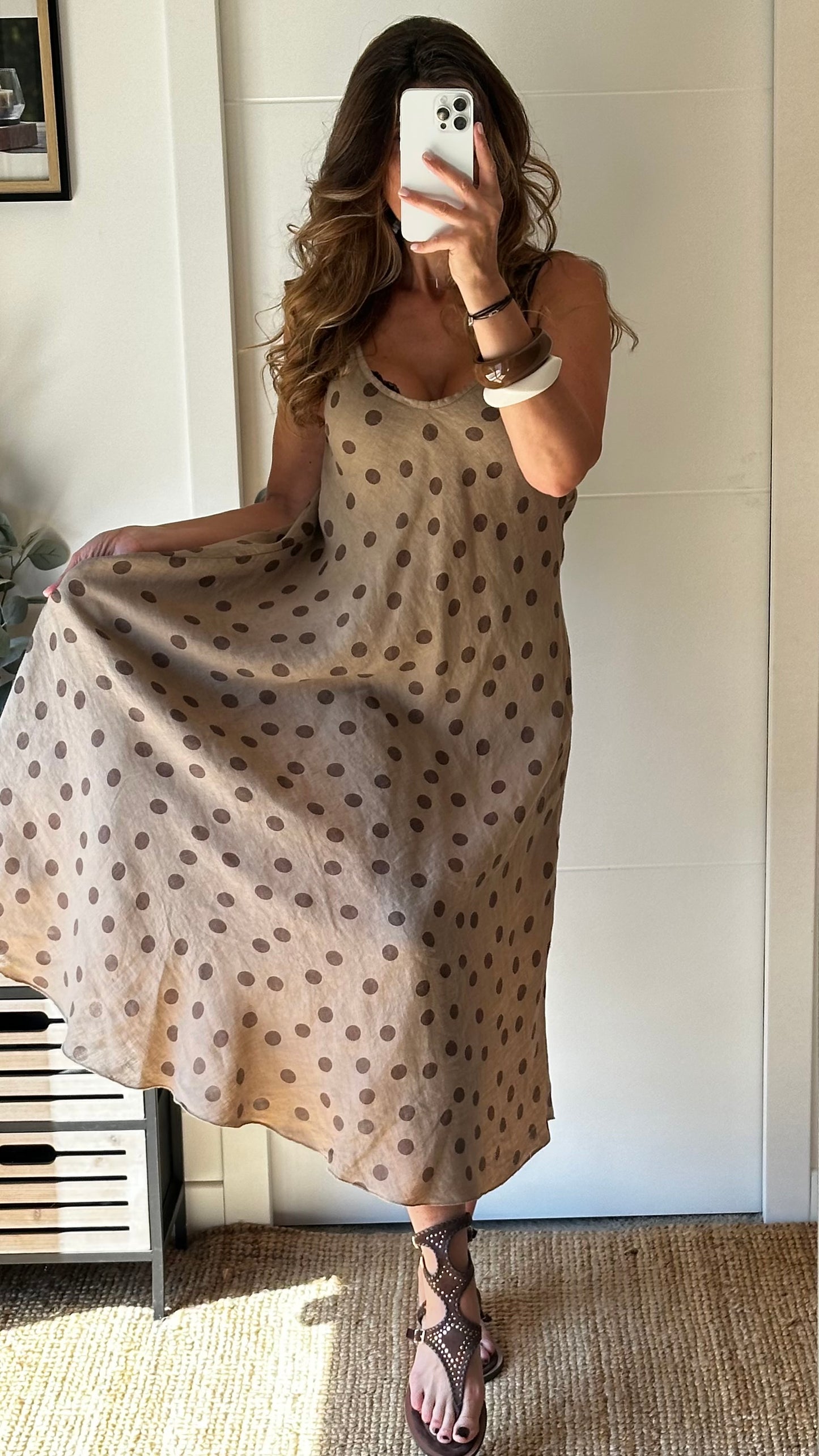 Robe longue beige en lin à pois