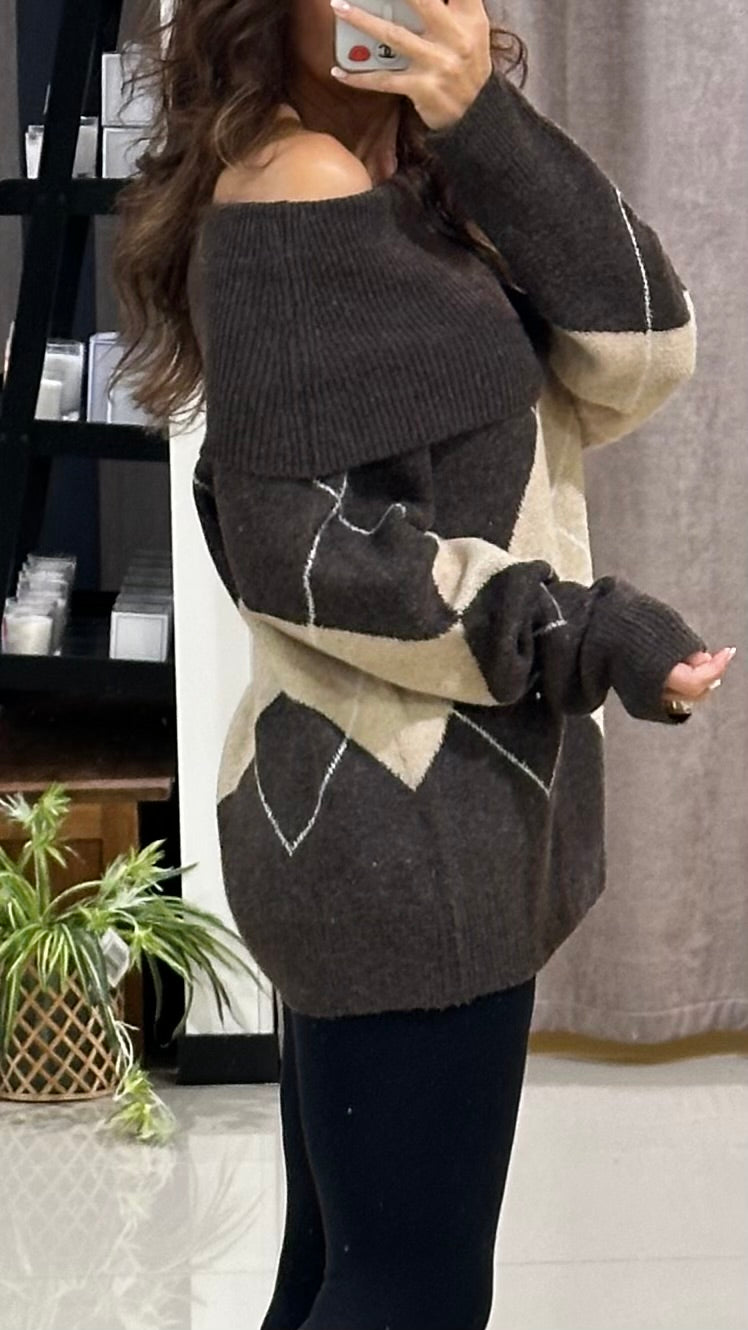 Pull en maille col bateau, motifs losanges