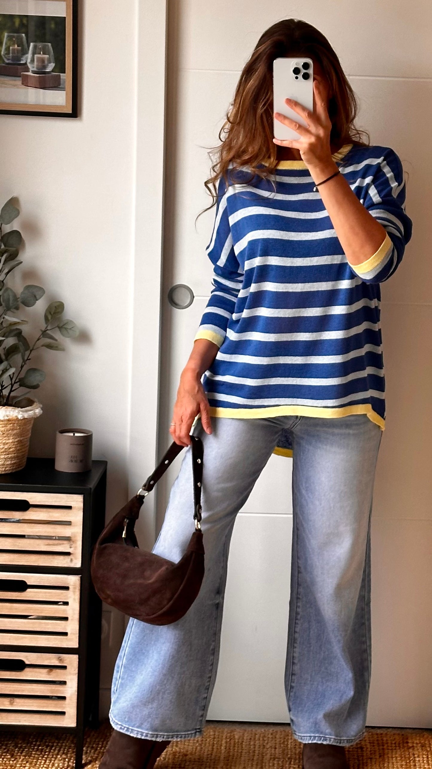 Pull à rayures bleu et jaune