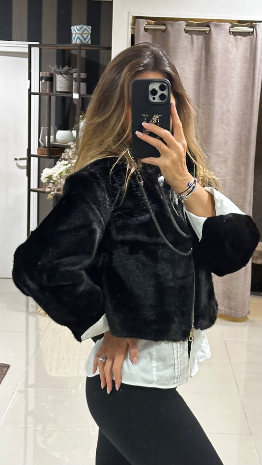 Veste courte fausse fourrure