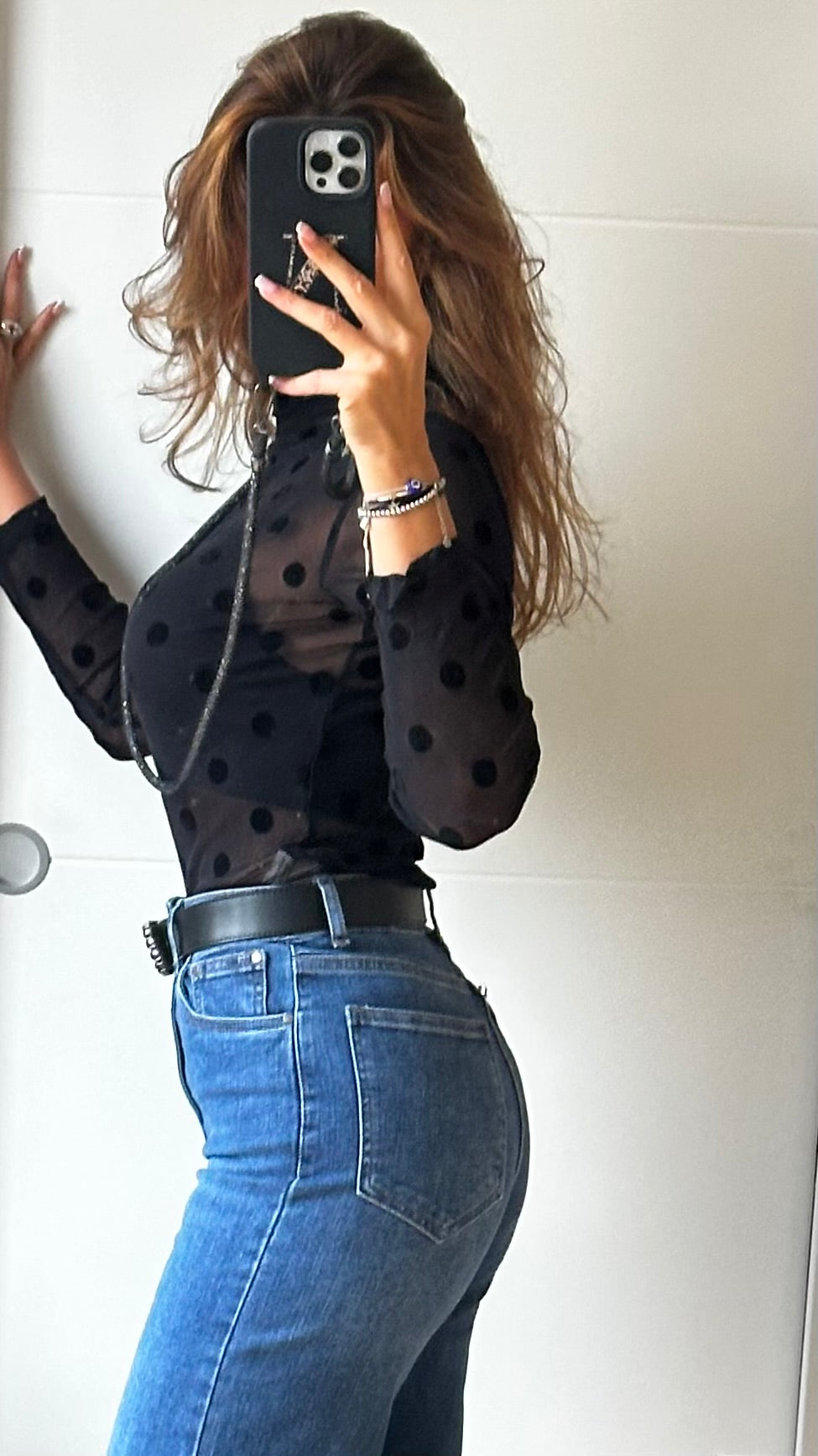 Top fin noir à pois