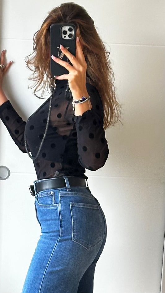 Top fin noir à pois