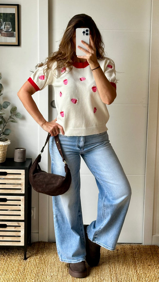 Pull fraises brodées – Écru