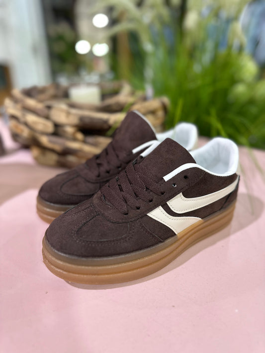 Baskets streetwear marron