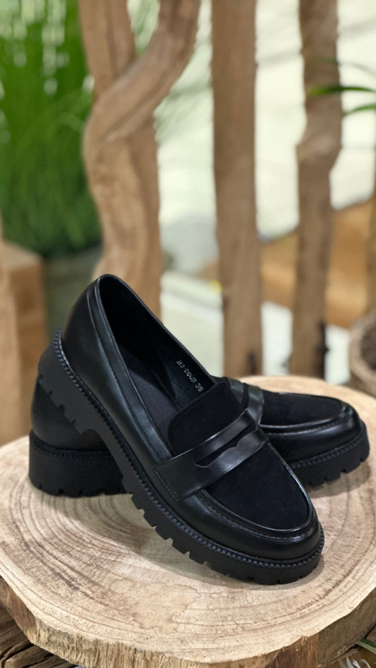 Mocassins noirs semelle épaisse